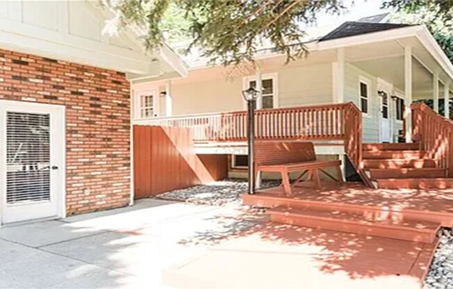 BEAUTIFUL 5 BED 3 BATH HOME FOR RENT