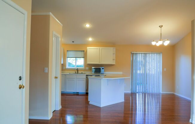 3bd/2ba Lake Stevens Home
