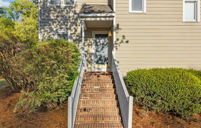 Fantastic End-Unit Townhome Available Now!