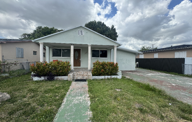 258 E 12 ST