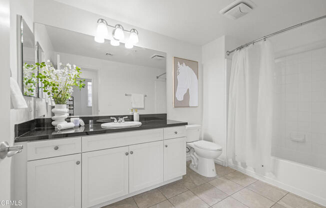 2 beds, 2 baths, 1,430 sqft, $4,000, Unit 611