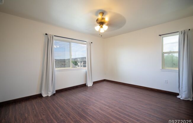 4 beds, 3 baths, $4,300