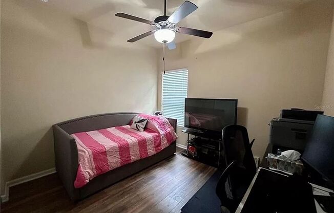 Beautiful 2 story home in Ellis Park