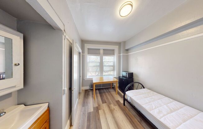 Studio, , 118 sqft, $1,100, Unit 6