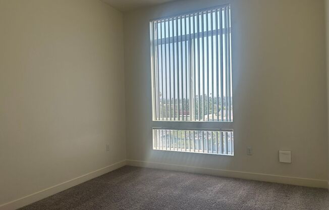 2 beds, 2 baths, 890 sqft, $2,575, Unit 428