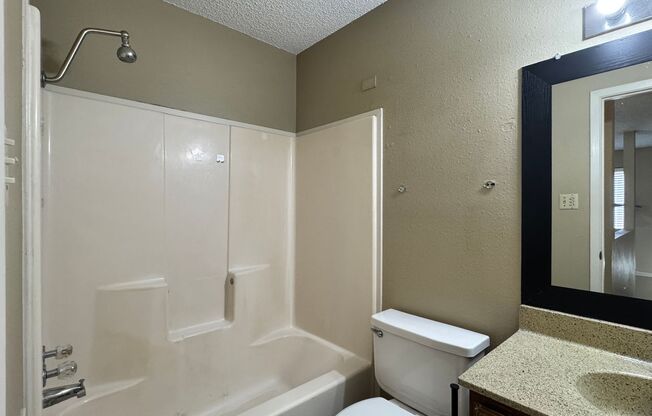 1 bed, 1 bath, 900 sqft, $1,095, Unit Unit 101