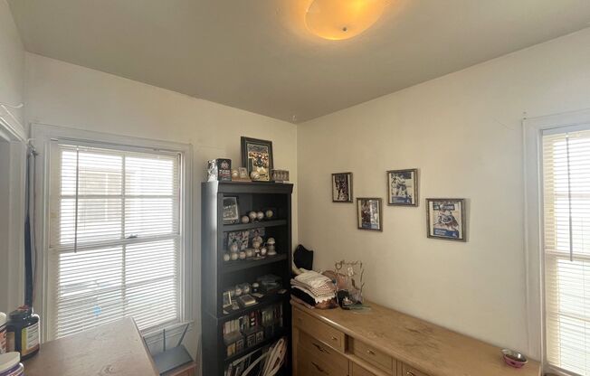 1 bed, 1 bath, 600 sqft, $2,000, Unit 1090 Grove