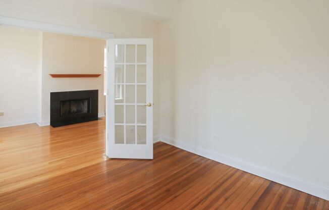 2 beds, 1 bath, 875 sqft, $2,995, Unit 3846-3