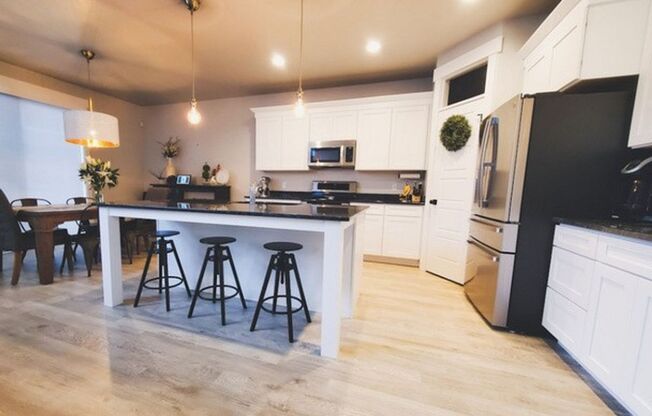 Beautiful 4 Bedroom Home, Bluffdale, 2827 sq ft, $3200/month, Updated