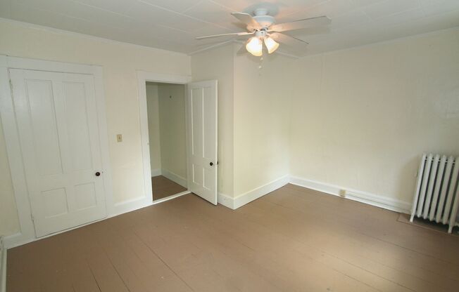 1 bed, 1 bath, $1,895, Unit 176-B