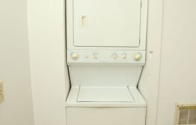 124 Buck Mountain Road | 2 Bedroom Cottage In Earlysville