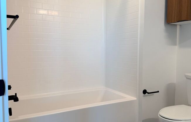 2 beds, 2 baths, 816 sqft, $4,320, Unit 609