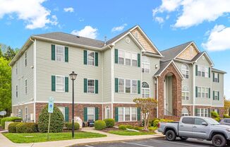 Cozy Condo in Burlington!
