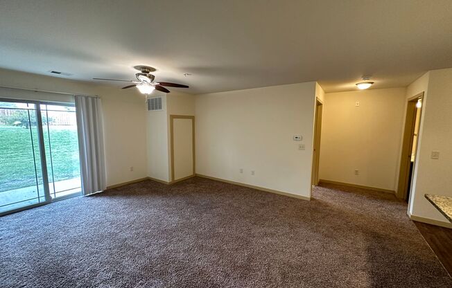 1 bed, 1 bath, 770 sqft, $1,455, Unit 4320-104