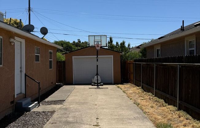 3120 33rd Ave - Sacramento 95824
