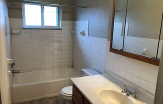 2 beds, 1.5 baths, $900, Unit APARTMENT 5F