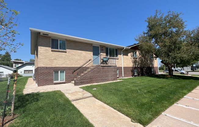 2 beds, 1 bath, $1,895, Unit 4585