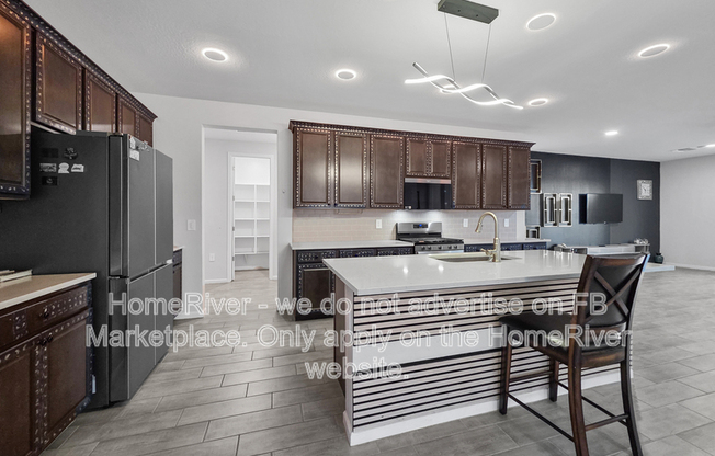 3406 S 177 DR