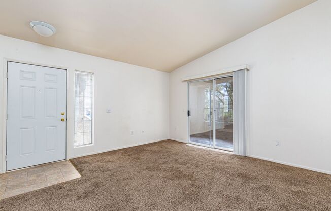 2 beds, 2 baths, $1,250, Unit Bldg KK