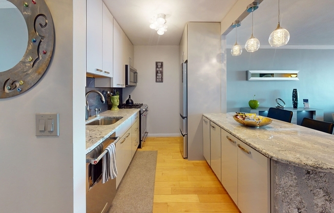 1 bed, 1 bath, 900 sqft, $5,500, Unit 16B-Furnish