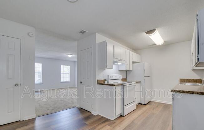 940 STEVENS CRK RD