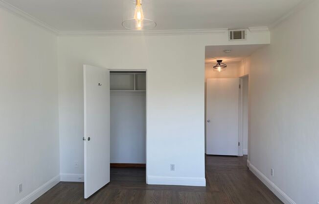 2 beds, 2 baths, $3,300