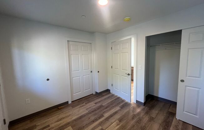 1 bed, 1 bath, 600 sqft, $1,295, Unit Unit B-18