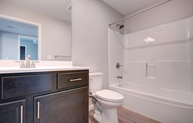 3 beds, 2 baths, 1,502 sqft, $1,975, Unit 1204-201