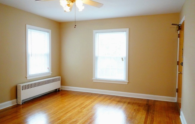 8406 Greenwood Avenue D&amp;G PROPERTIES LLC