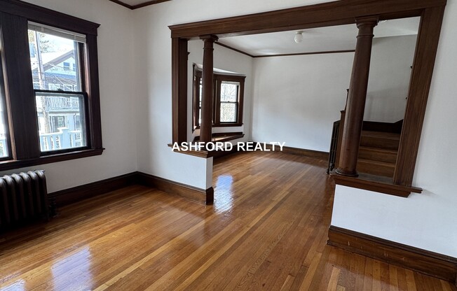 36 COMMONWEALTH RD