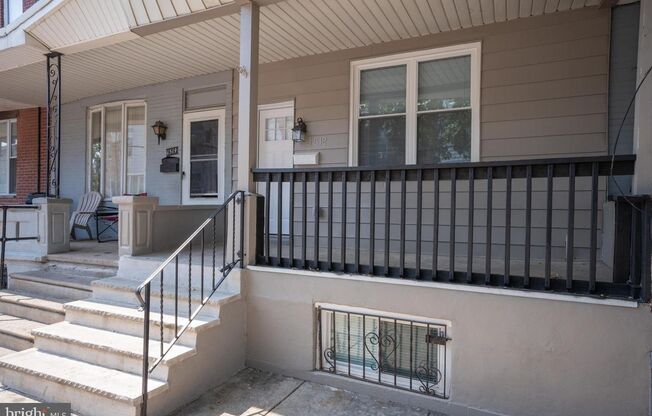 Large 3 bedroom with powder room on 1st fl