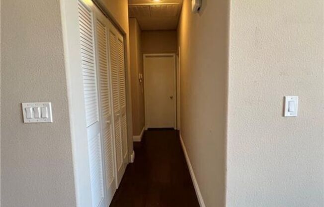 2 beds, 2 baths, $1,895, Unit 169