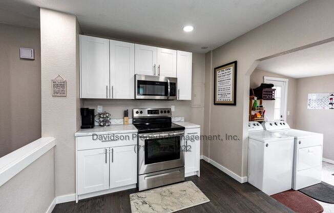 Cozy Updated 4-Bedroom House in Southwest Colorado Springs
