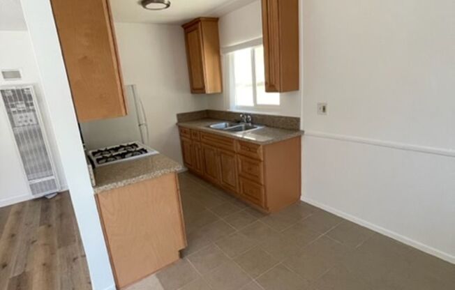 1 bed, 1 bath, $2,095, Unit 4