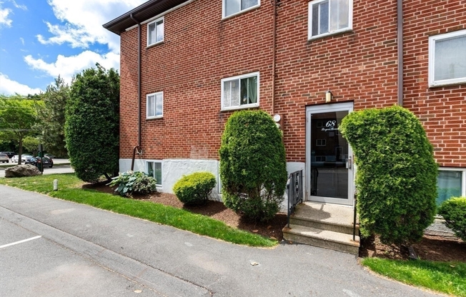 68 BRYON RD
