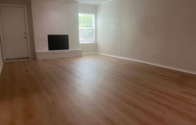 2 beds, 1 bath, 992 sqft, $1,400, Unit ABB-2-133
