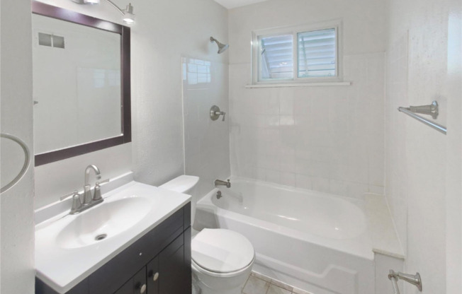 6448 CLIFTON HLS DR