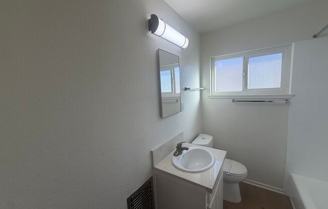 2 beds, 1 bath, 806 sqft, $2,540, Unit 5041A
