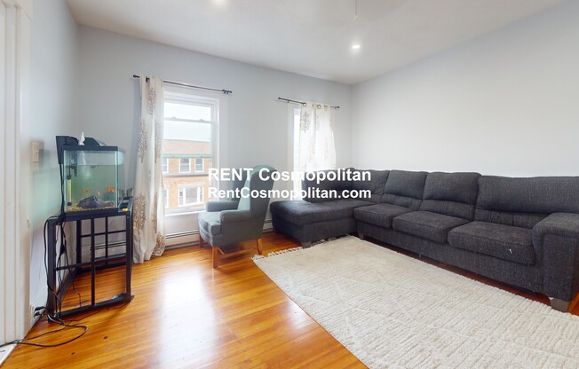 8 SALEM ST