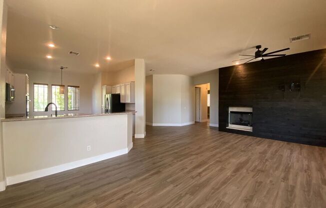 17 Moraine Dr