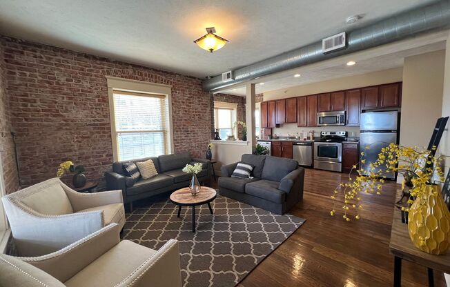 2 beds, 2 baths, 1,250 sqft, $1,695, Unit Unit 304 B1250