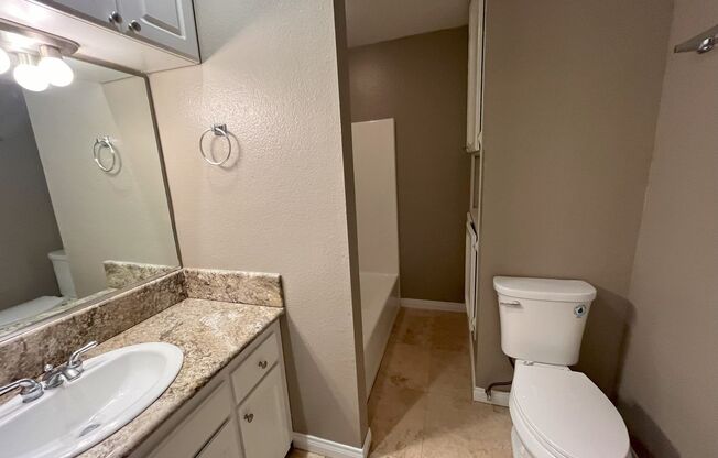 2 beds, 1.5 baths, $2,395, Unit 3662-A