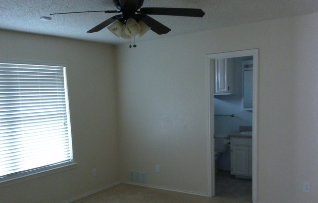 3 beds, 2 baths, $2,100