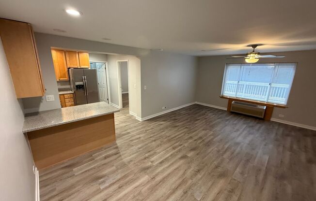 1 bed, 1 bath, $1,750, Unit 205