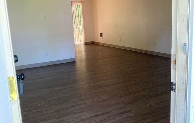 2 beds, 1 bath, 1,080 sqft, $1,700, Unit 65-3