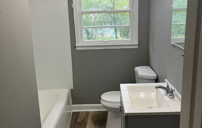 3 Bedrooms 2 Bathroom Home Roebuck