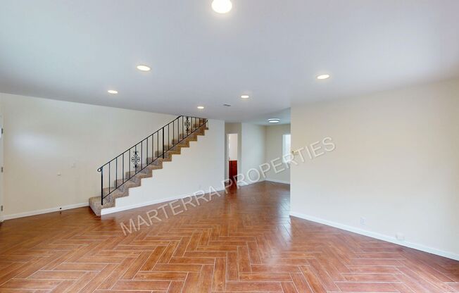 Charming 3-Bedroom, 2.5-Bathroom Home in Desirable Eastside Costa Mesa