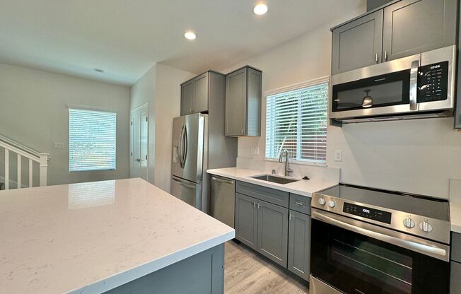 Spacious 4-Bedroom House near SDSU – Modern Upgrades & Prime Location!