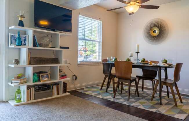 Dining Area at Hamilton Square Apartments, Westfield, IN, 46074