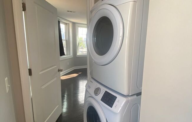 1 bed, 1 bath, 700 sqft, $1,495, Unit 1416-3R